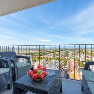 https://primera-linea-de-mar-vistas-centro.topcostabravahotels.com