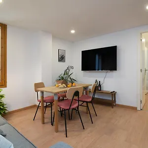 https://uniquestay-el-born-design-apartments.catalonia-hotels.com
